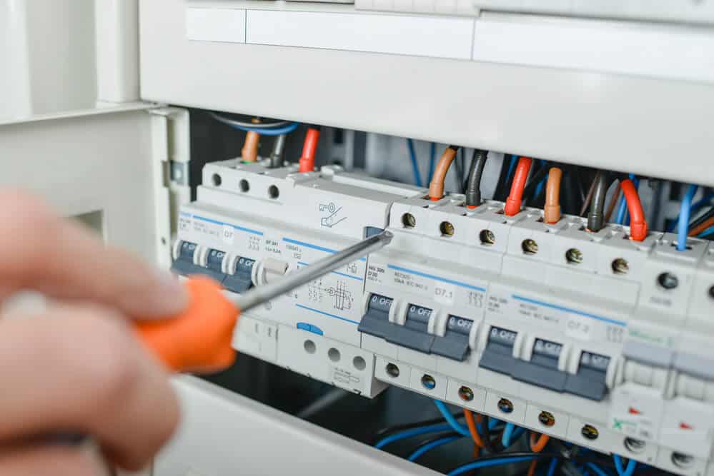 electrical service and maintenance